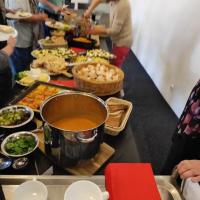 Essen tun wir gerne! Besonders um Mitbringbuffet das jeden 1. Samstag im Monat stattfindet