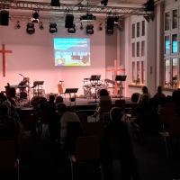 Unsere Gottesdienste, immer lebendig, Jesuszentriert und mit Liebe gestaltet.